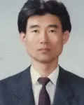 (전직)대학교수, (전직)서양화가인 이완호의 대표 이미지