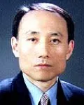 대학교수, 건축가인 이강훈의 대표 이미지