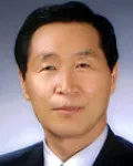 (전직)대학교수인 이천희의 대표 이미지