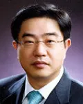 변호사인 이헌의 대표 이미지
