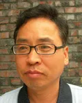 시인인 유진택의 대표 이미지
