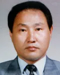 (전직)연구기관단체인인 이정웅의 대표 이미지