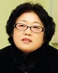 소설가인 권비영의 대표 이미지