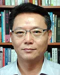 대학교수, 정당인인 이성환의 대표 이미지