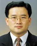 변호사, (전직)검사인 김수호의 대표 이미지