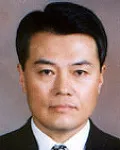 (전직)행정공무원인 최수영의 대표 이미지