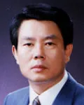 (전직)행정공무원인 김경중의 대표 이미지