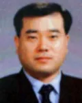 행정공무원인 이근우의 대표 이미지