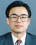 교육공무원인 김화진의 대표 이미지