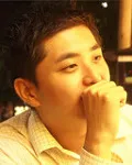 소설가인 소재원의 대표 이미지