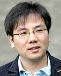 영화감독인 김영남의 대표 이미지