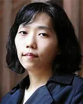 의사, 영화감독인 송윤희의 대표 이미지