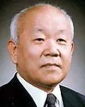 대학교수인 김극천의 대표 이미지