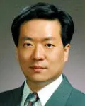 행정공무원인 신호현의 대표 이미지