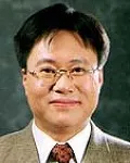 대학교수인 신지용의 대표 이미지