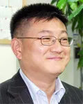 정무직공무원인 홍진표의 대표 이미지
