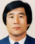 대학교수인 이건창의 대표 이미지