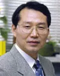 대학교수인 홍기영의 대표 이미지