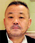 영화감독인 이즈츠 카즈유키의 대표 이미지