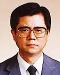 (전직)상호신용금고인, (전직)은행인인 이길용의 대표 이미지