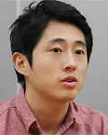 영화배우인 스티븐 연의 대표 이미지