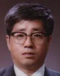 행정공무원인 김필구의 대표 이미지
