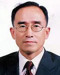 연구인인 이성팔의 대표 이미지