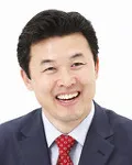 국회의원, 정당인, 대학교수, (전직)공무원인 윤영석의 대표 이미지