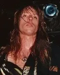 가수인 Jeff Pilson의 대표 이미지