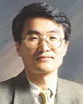 대학교수인 윤준의 대표 이미지