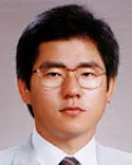 대학교수인 하우봉의 대표 이미지