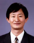 한국화가, 대학교수인 강구철의 대표 이미지