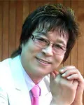 가수인 나성웅의 대표 이미지
