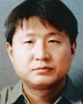가수인 조한웅의 대표 이미지