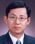 변호사, (전직)판사인 김선태의 대표 이미지