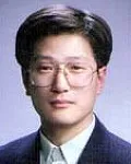 서양화가인 신재명의 대표 이미지