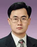 변호사, (전직)검사인 김진태의 대표 이미지