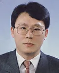 변호사, (전직)군법무관인 박웅의 대표 이미지
