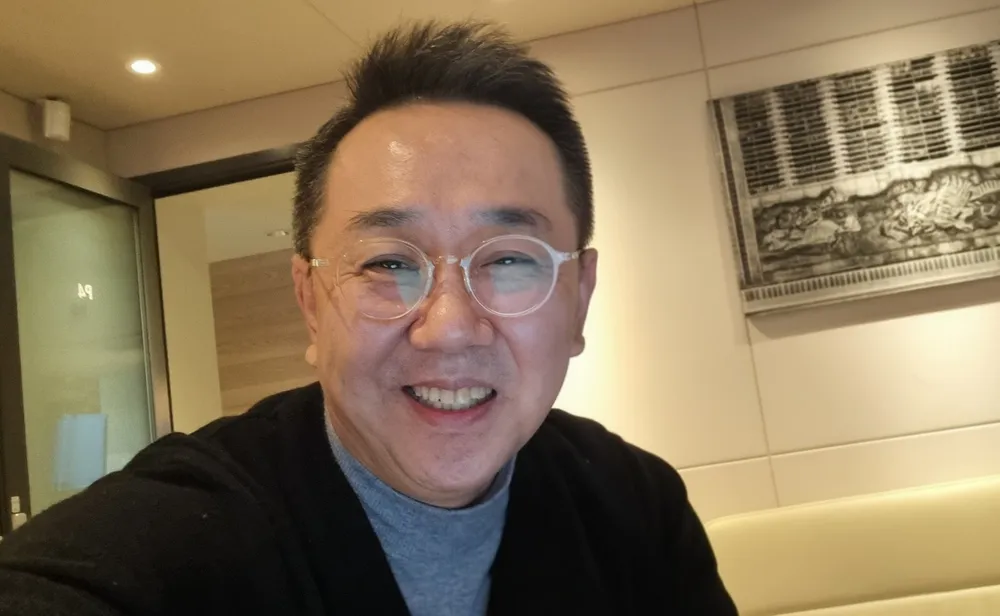 작곡가인 최재은의 대표 이미지