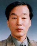 서예가, 초등교원인 나철웅의 대표 이미지