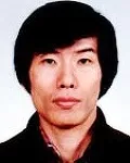 신문기자인 신인섭의 대표 이미지