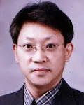 신문기자인 김홍열의 대표 이미지