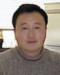 대학교수인 윤준용의 대표 이미지