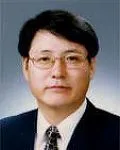 행정공무원인 김대철의 대표 이미지
