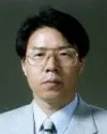 대학교수인 유성기의 대표 이미지