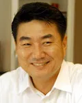기업인, 성악가인 이용찬의 대표 이미지