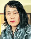 소설가인 홍희담의 대표 이미지