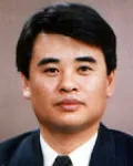 대학교수인 정용하의 대표 이미지