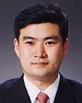 검사, (전직)변호사인 김택균의 대표 이미지