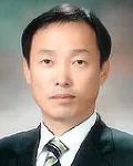 대학교수인 오선의 대표 이미지